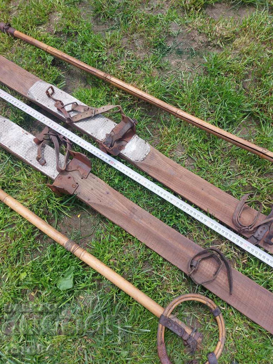 Auction SKI - POLE - RETRO Auction SKI - POLE - RETRO