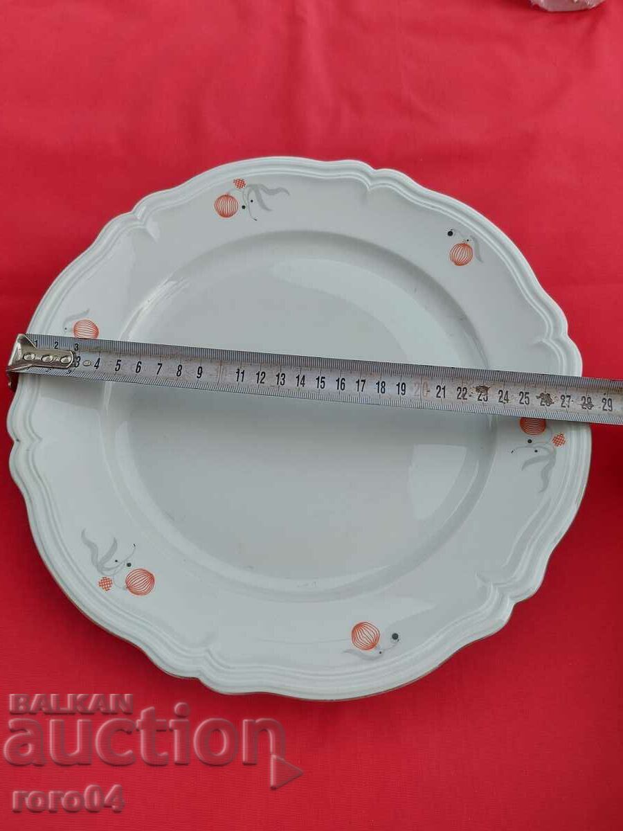 PLĂUTA - PORCELAN - KAHLA cu preț € 15.99 | 31.27 BGN PLĂUTA - PORCELAN - KAHLA cu preț € 15.99 | 31.27 BGN