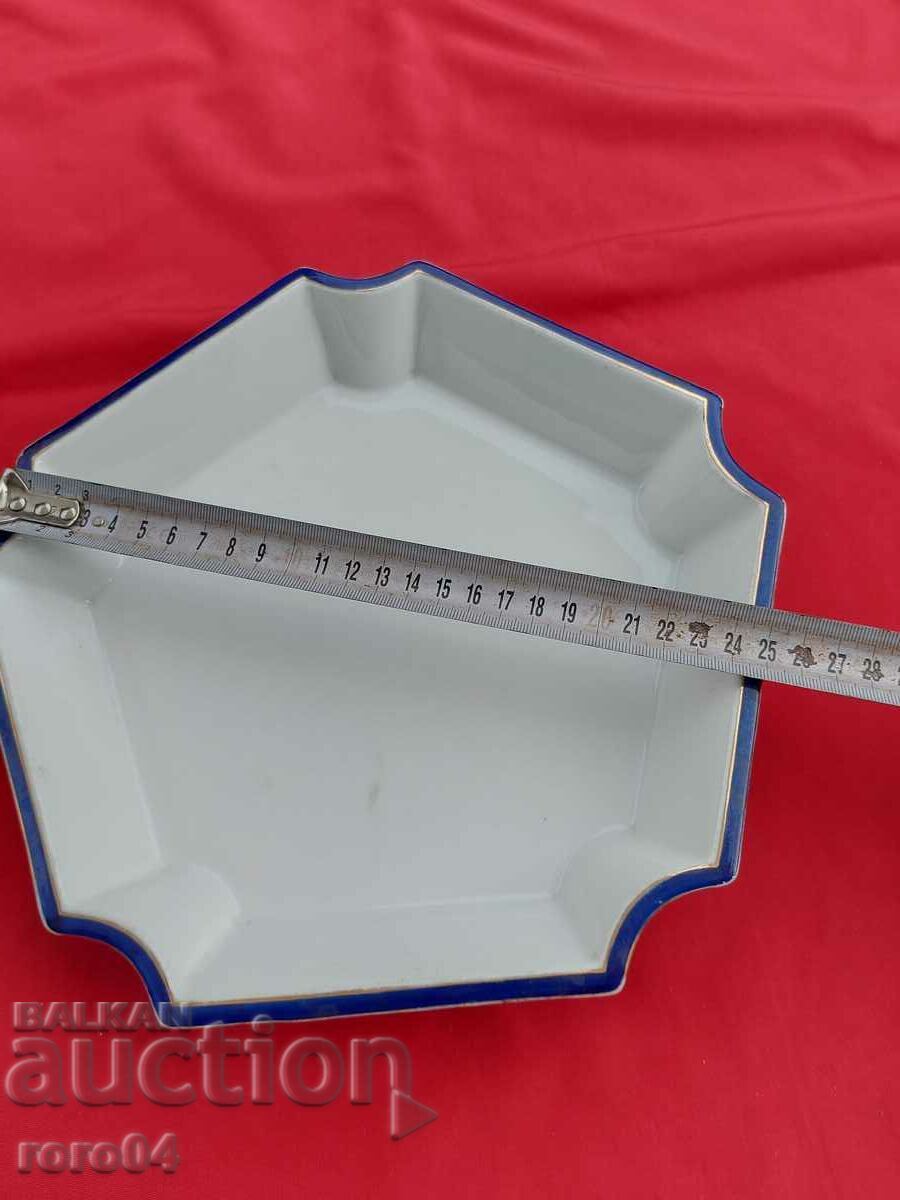 Auction  PLATE - PORCELAIN - MARKED