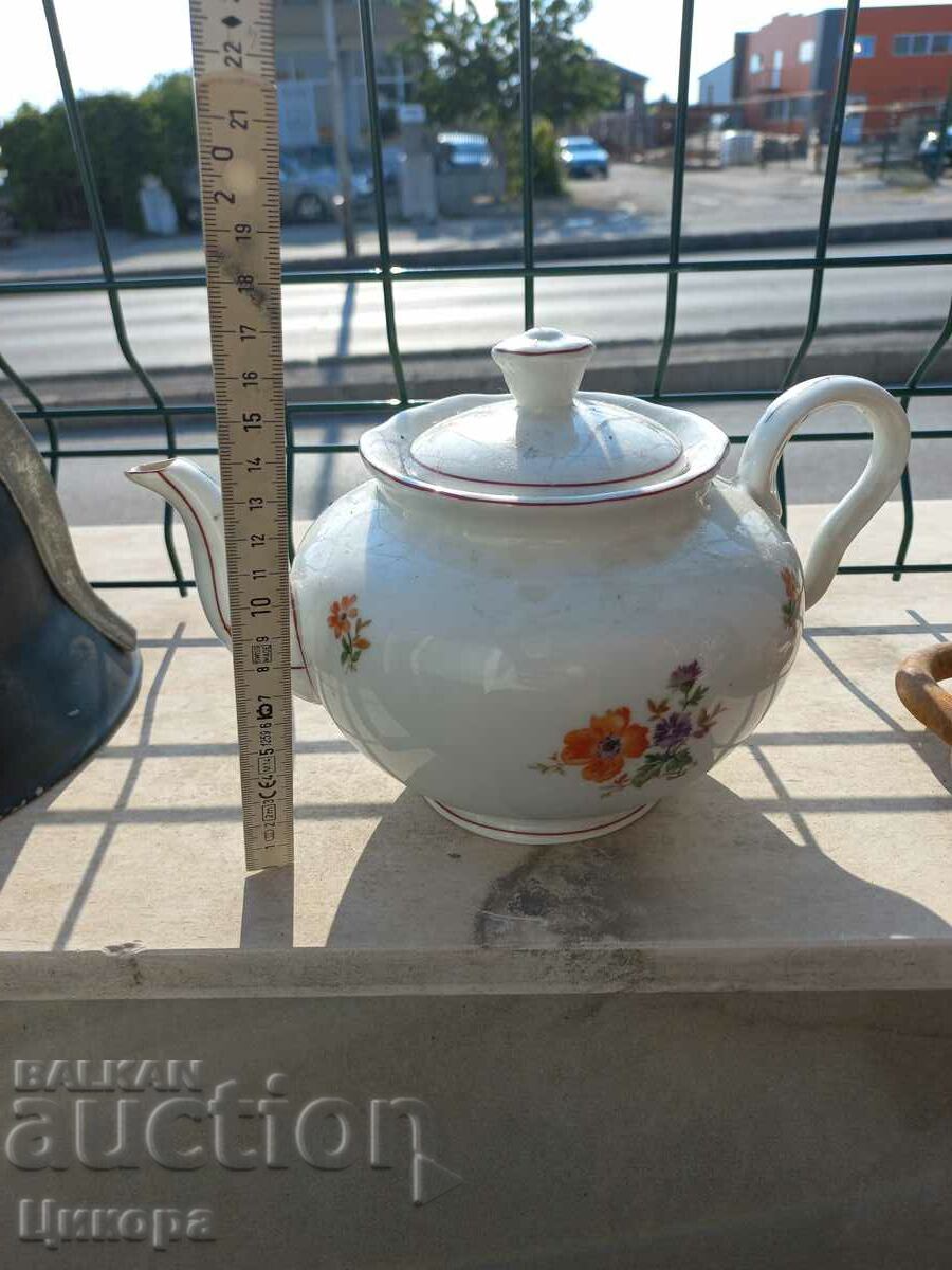Delivery of BULGARIAN PORCELAIN TEAPOT Delivery of BULGARIAN PORCELAIN TEAPOT