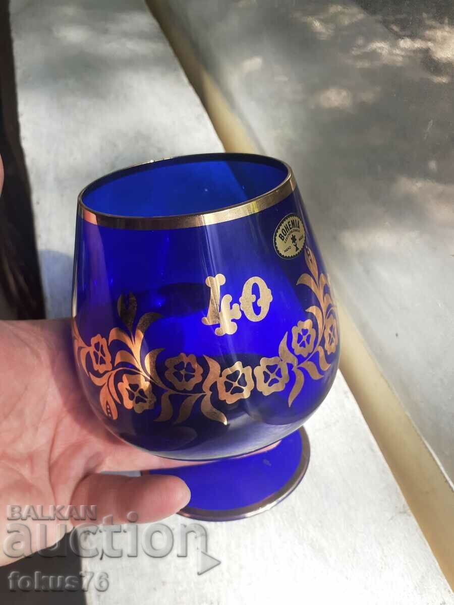 Delivery of Bohemia glass