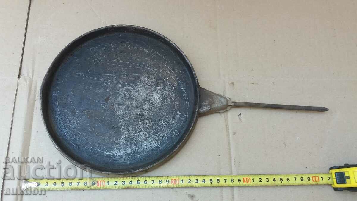 Auction OLD PANCAKE AND CUTMY BAG Auction OLD PANCAKE AND CUTMY BAG