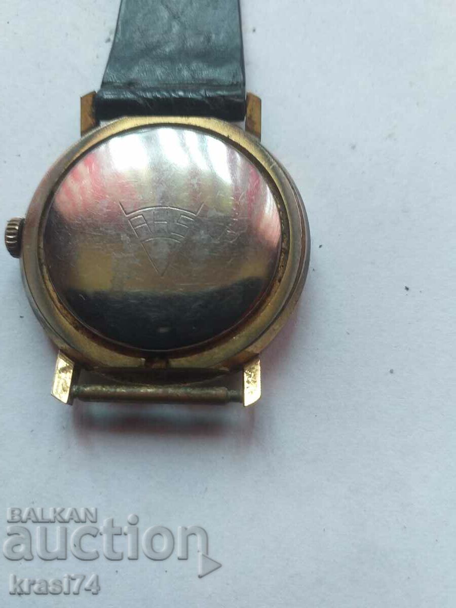 Gold plated watch with price 15.00 BGN | € 7.67 Gold plated watch with price 15.00 BGN | € 7.67