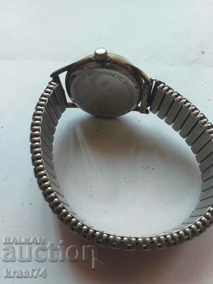 Gold plated watch with price 20.00 BGN | € 10.23