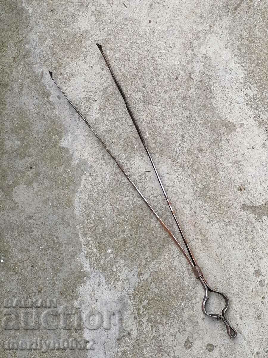 Old dilaf, tongs, wrought iron for foot - 5 Old dilaf, tongs, wrought iron for foot - 5