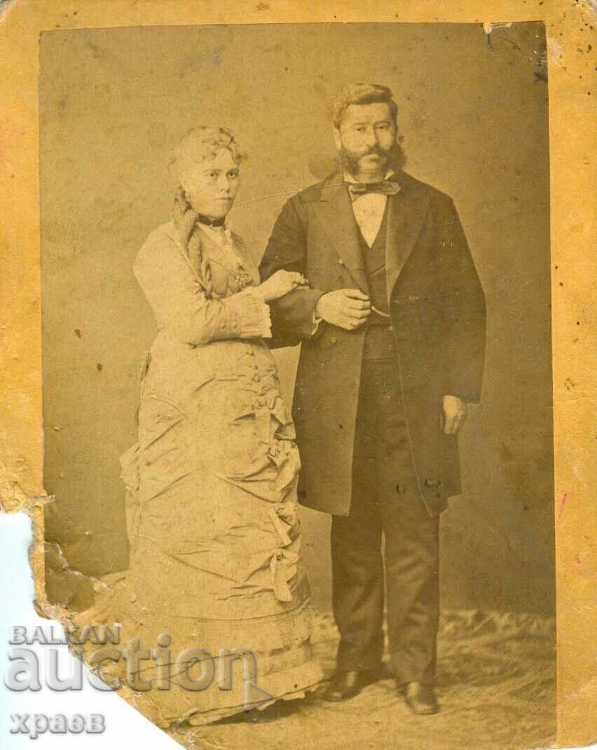 OLD PHOTO - CARDBOARD - O. MARCOLESCO - TARNOVO - 1848 OLD PHOTO - CARDBOARD - O. MARCOLESCO - TARNOVO - 1848