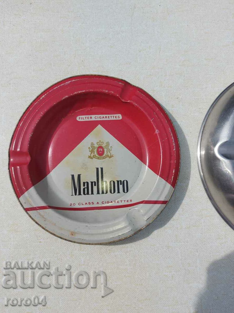 ASHTRAYS - CAPITALIST - SOCIALIST with price 10.00 BGN | € 5.11 ASHTRAYS - CAPITALIST - SOCIALIST with price 10.00 BGN | € 5.11