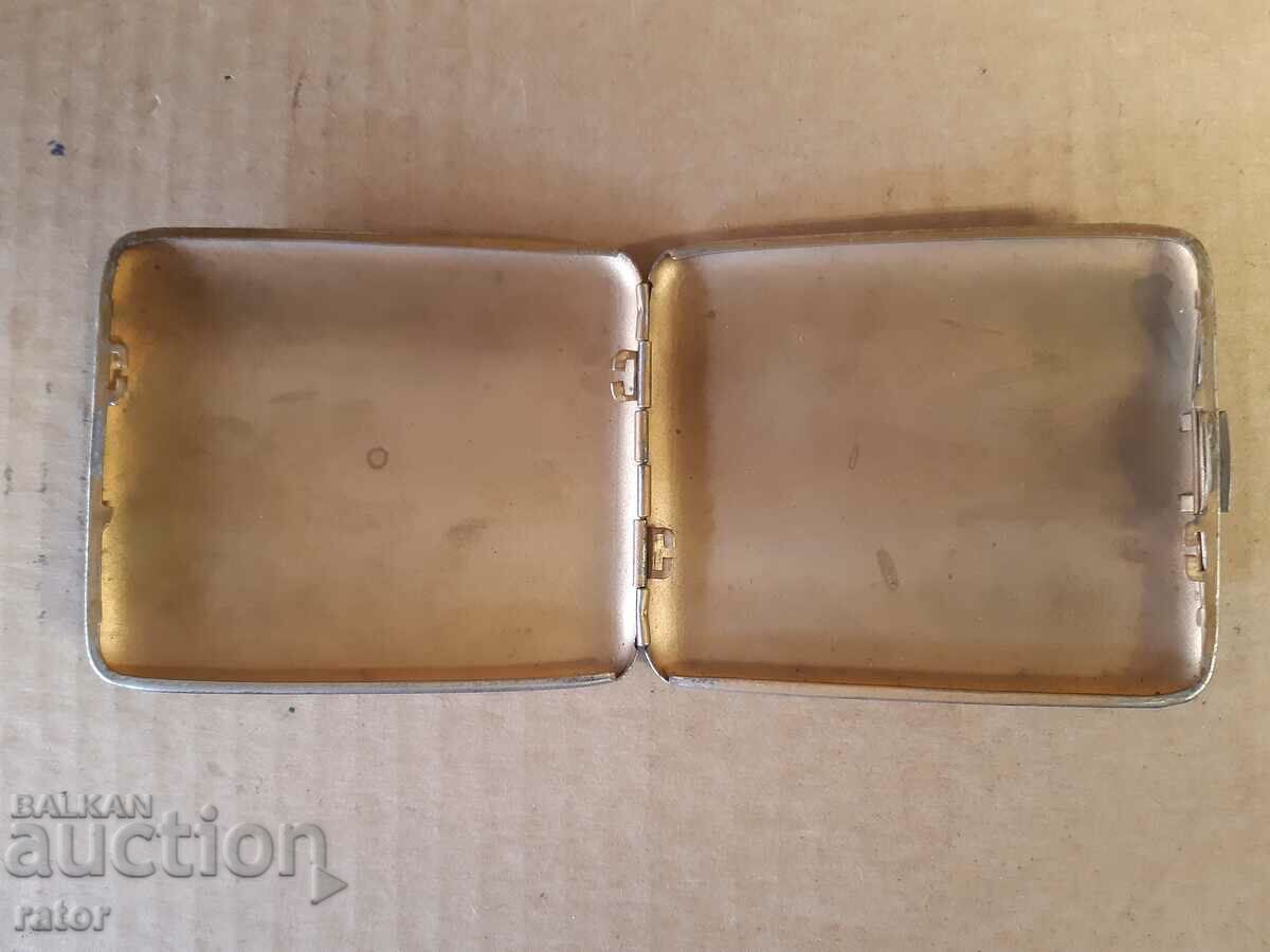 Delivery of Old snuffbox - CZECHOSLOVAKIA Delivery of Old snuffbox - CZECHOSLOVAKIA