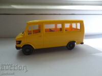 WIKING HO 1/87 MERCEDES BENZ BUS TROLLEY TOY