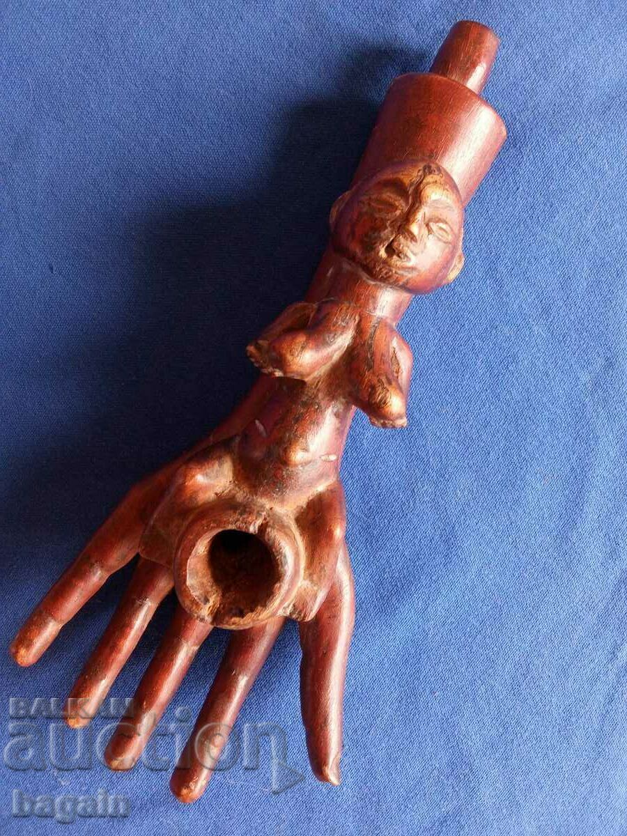 Pipă africană unică antică