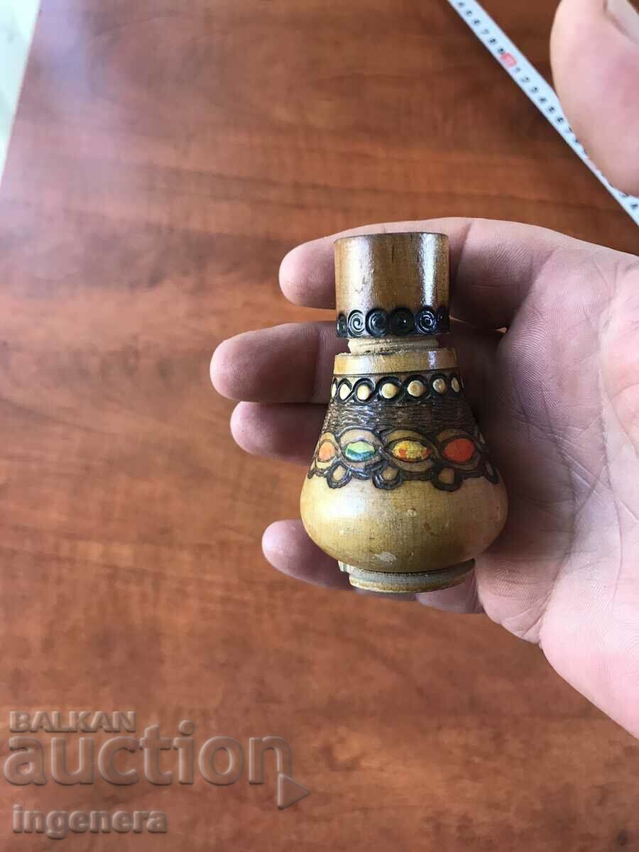 Delivery of SALT BOX WOOD ETHNICITY PYROGRAPH DRAWING ANCIENT VERA