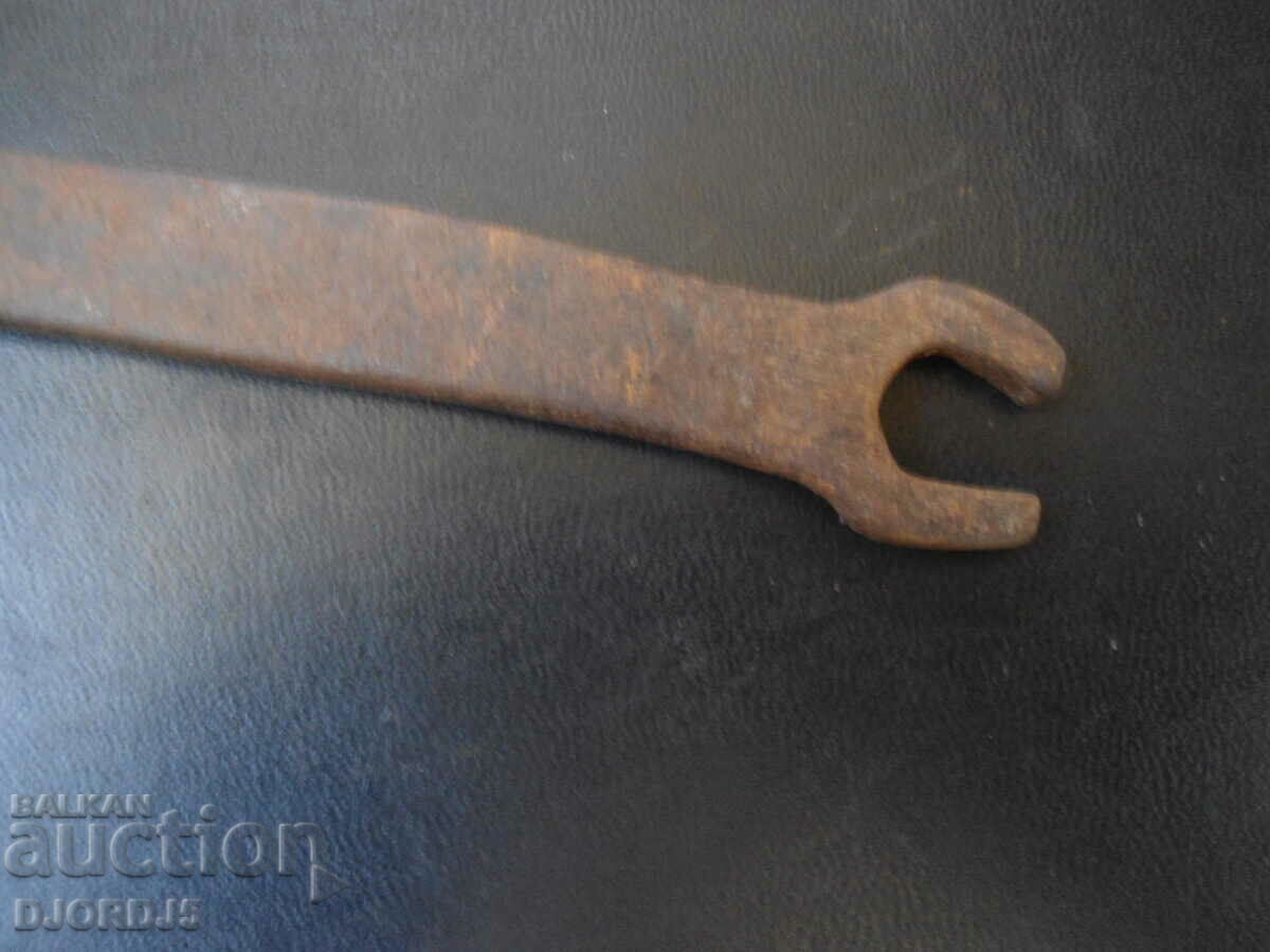 Licitație Cheia forjată Licitație Cheia forjată