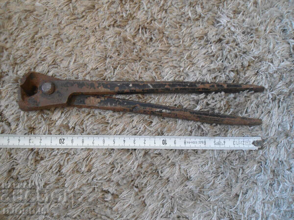 Livrarea clește vechi