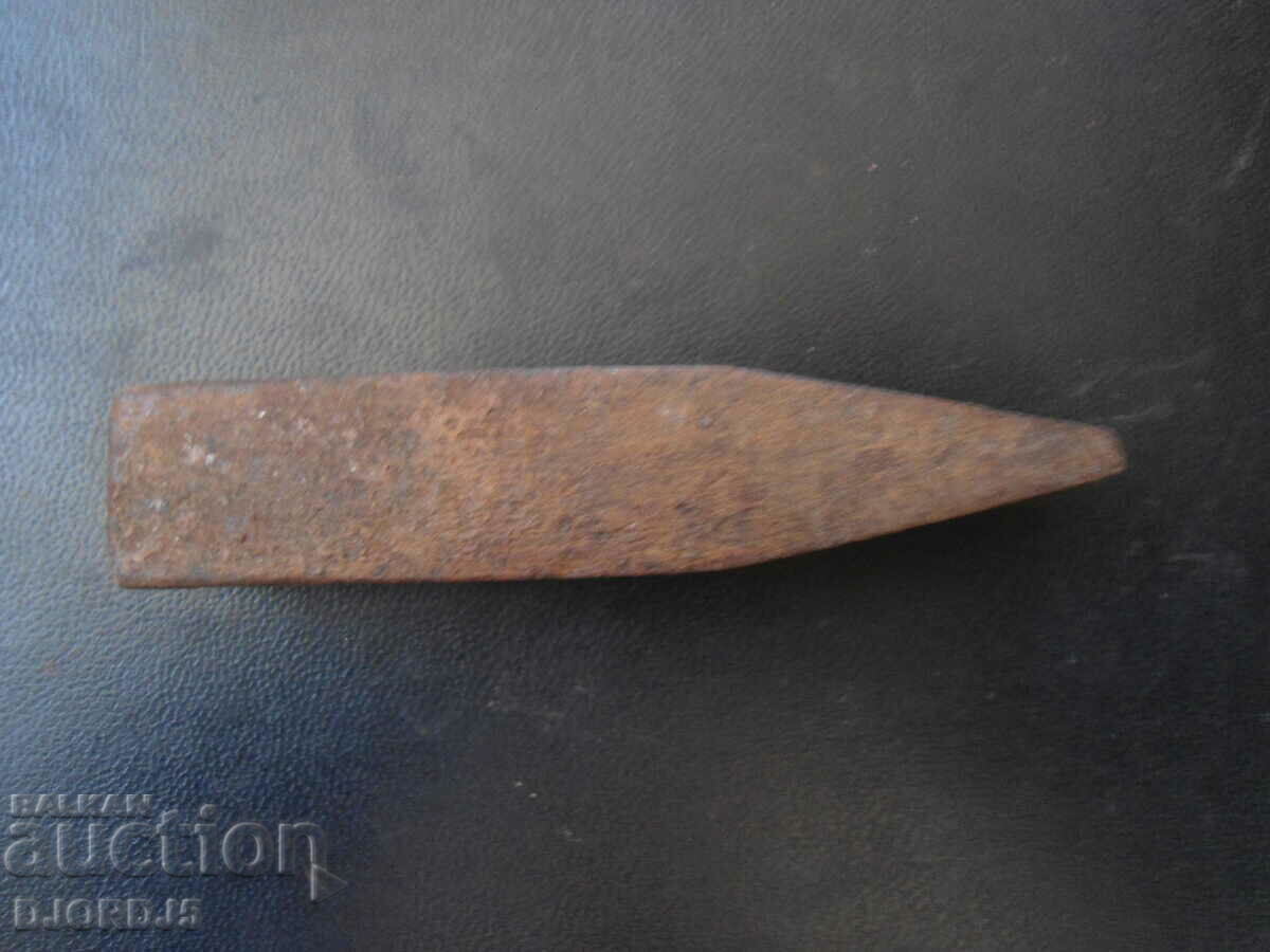 Licitație Vechi ciocan, subliniat