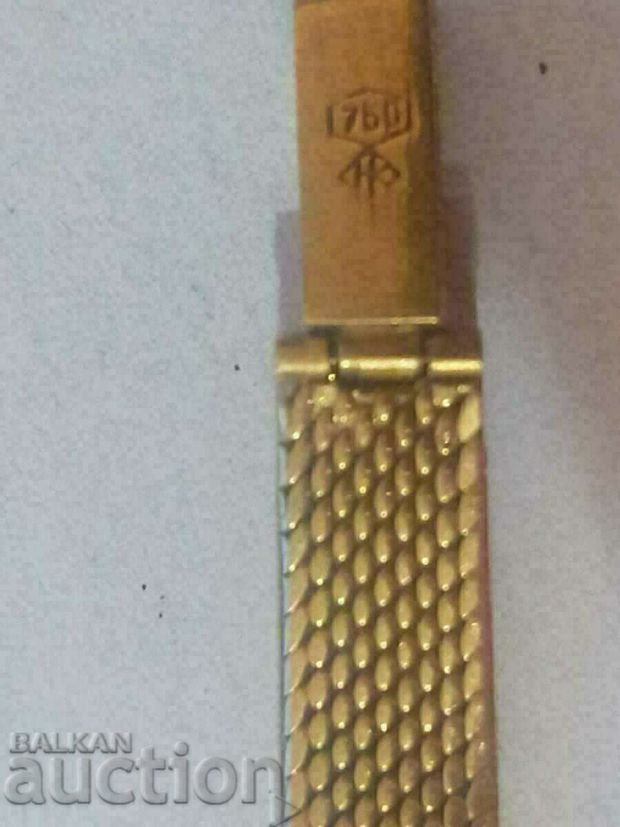 Auction Swiss Avia 18k gold watch 1960 - mechanical Negotiable Auction Swiss Avia 18k gold watch 1960 - mechanical Negotiable