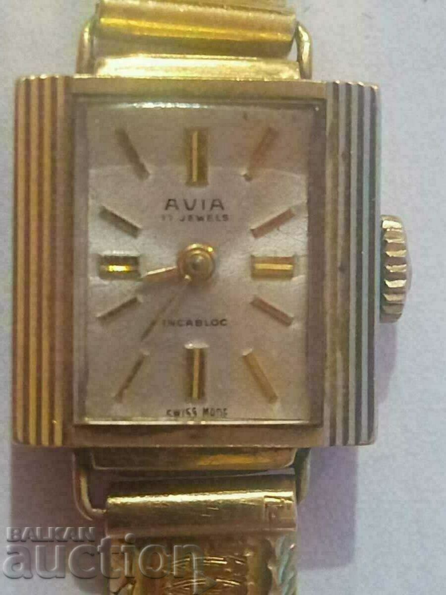 Швейцарски Avia златен 18к часовник 1960г - механичен Догова