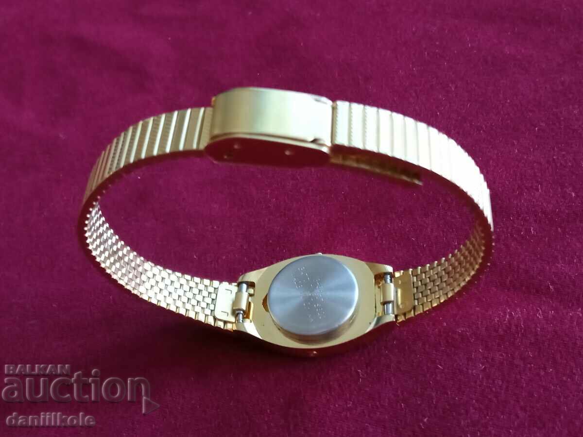 *$*Y*$* WOMEN'S TEMPIC ELECTRONIC WATCH - LIKE NEW *$*Y*$* - 7