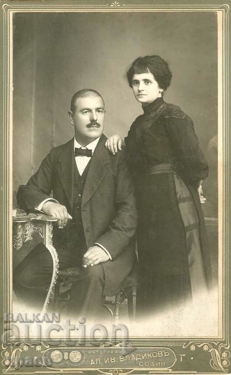 OLD PHOTO - CARDBOARD - A. VLADIKOV - SOFIA - G130 OLD PHOTO - CARDBOARD - A. VLADIKOV - SOFIA - G130