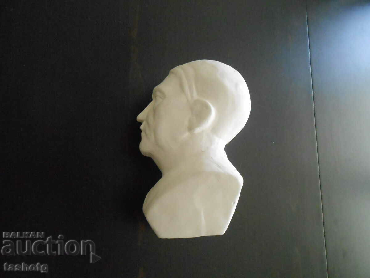 HITLER LARGE figure statuette bust! with price 55.00 BGN | € 28.12 HITLER LARGE figure statuette bust! with price 55.00 BGN | € 28.12