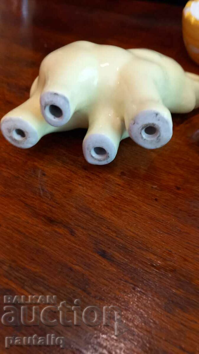 PORCELAIN ELEPHANT FIGURE - 5 PORCELAIN ELEPHANT FIGURE - 5