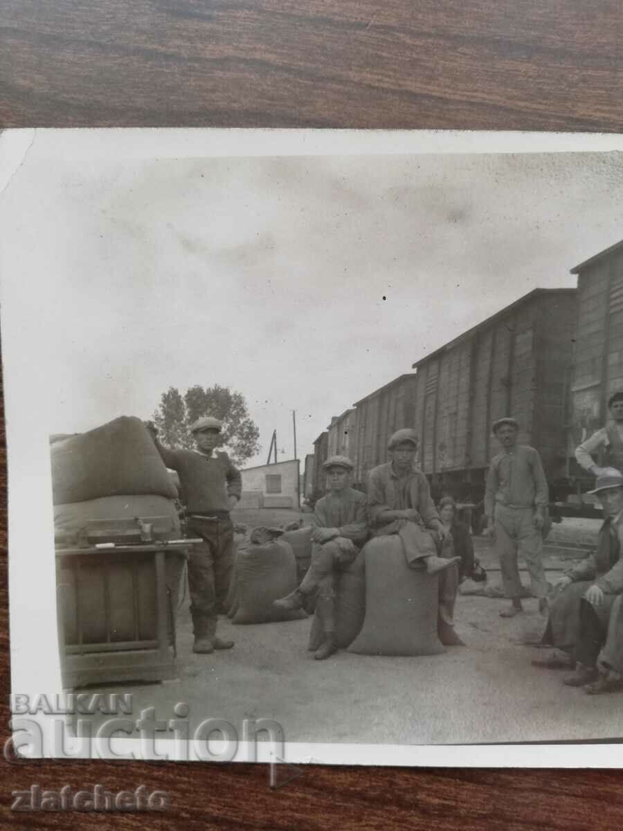 Delivery of Old photo Kingdom of Bulgaria - BDZ, wagons, loads Delivery of Old photo Kingdom of Bulgaria - BDZ, wagons, loads