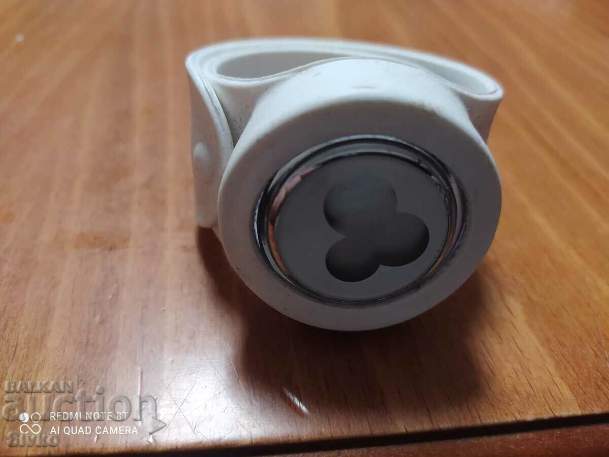 Часовник дамски бял с цена 0.99 лв. | € 0.51 Часовник дамски бял с цена 0.99 лв. | € 0.51