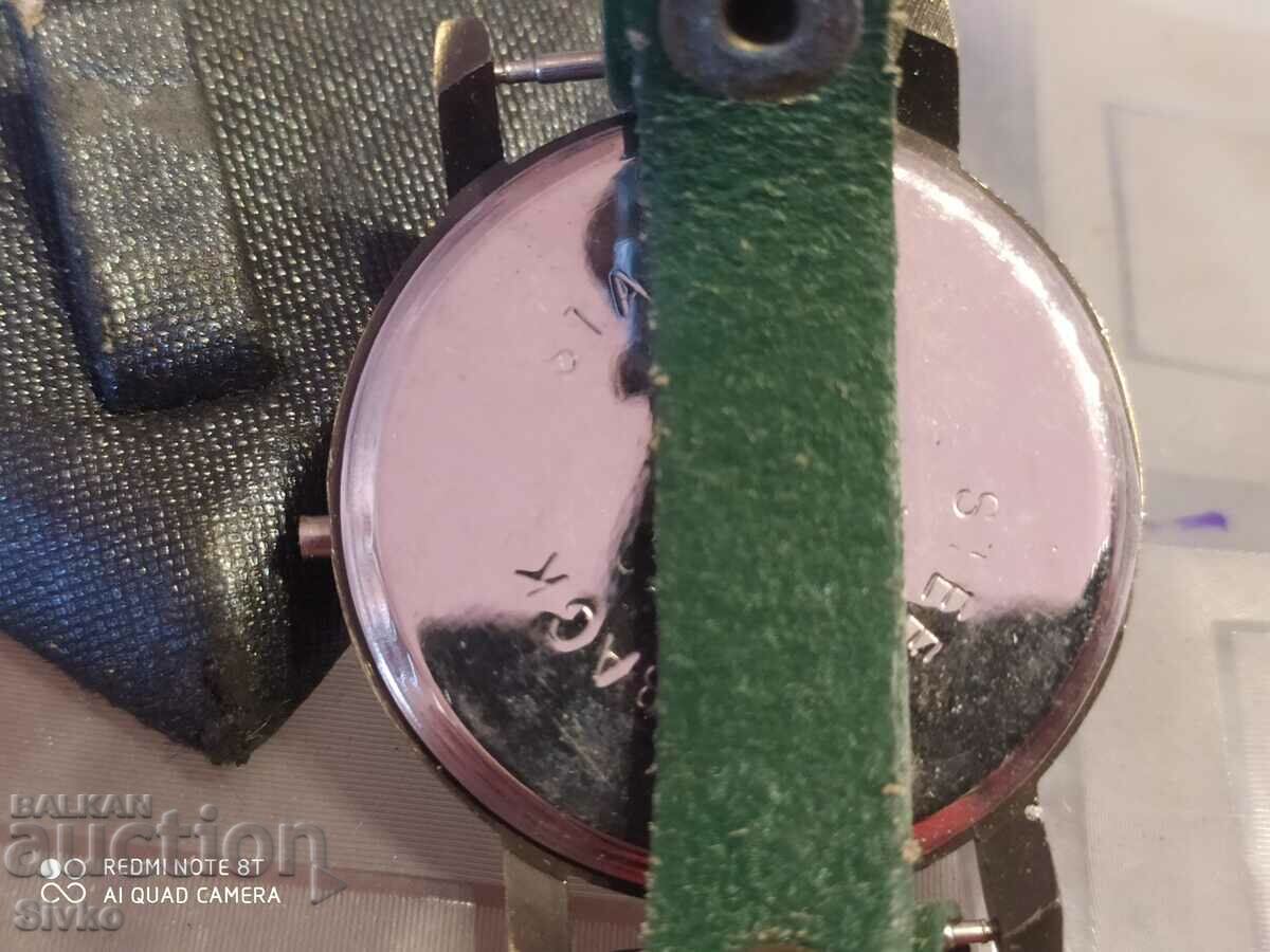 Auction Watch long green strap 4 Auction Watch long green strap 4