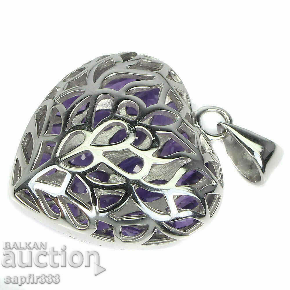 Auction GORGEOUS HANDCRAFTED HEART LOCKET WITH PURPLE AMETHYSTS Auction GORGEOUS HANDCRAFTED HEART LOCKET WITH PURPLE AMETHYSTS