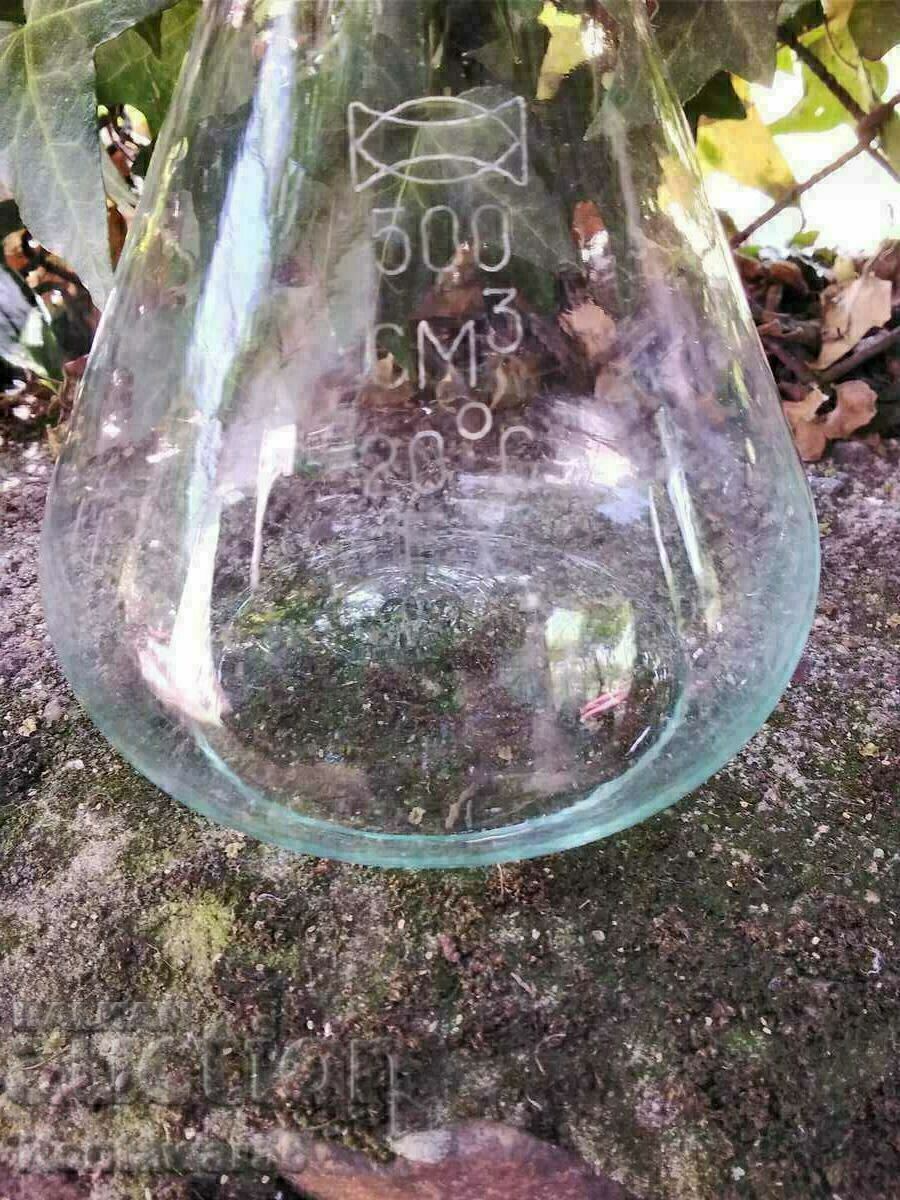 Glass flask 500 cc. with price 3.00 BGN | € 1.53 Glass flask 500 cc. with price 3.00 BGN | € 1.53