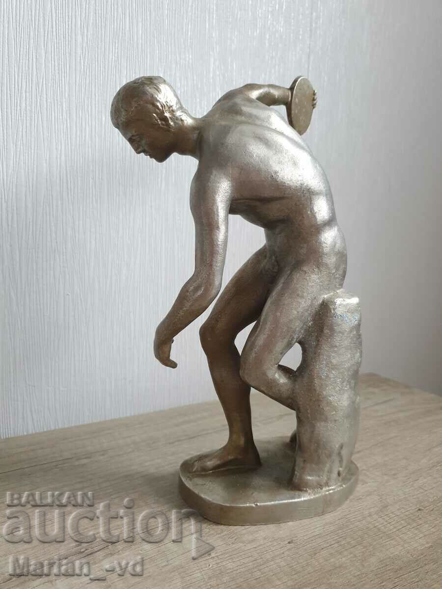 Old large aluminum figure of a discus thrower - 5