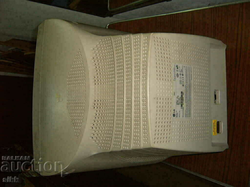 Licitație monitor LG 99G