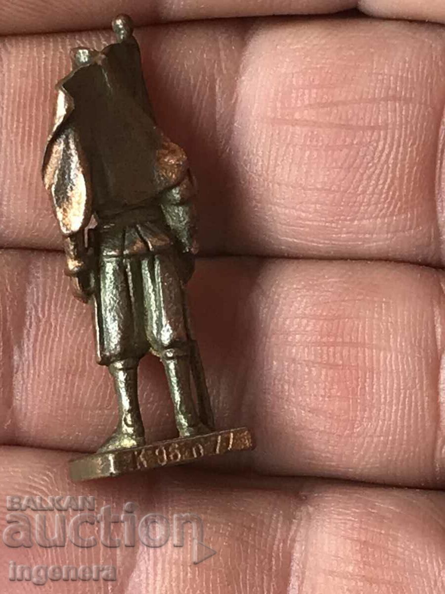 Livrarea FIGURINE DE METAL Livrarea FIGURINE DE METAL