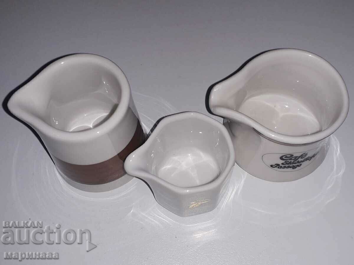 Auction  LITTLE CUPS. PORCELAIN. ENGLAND