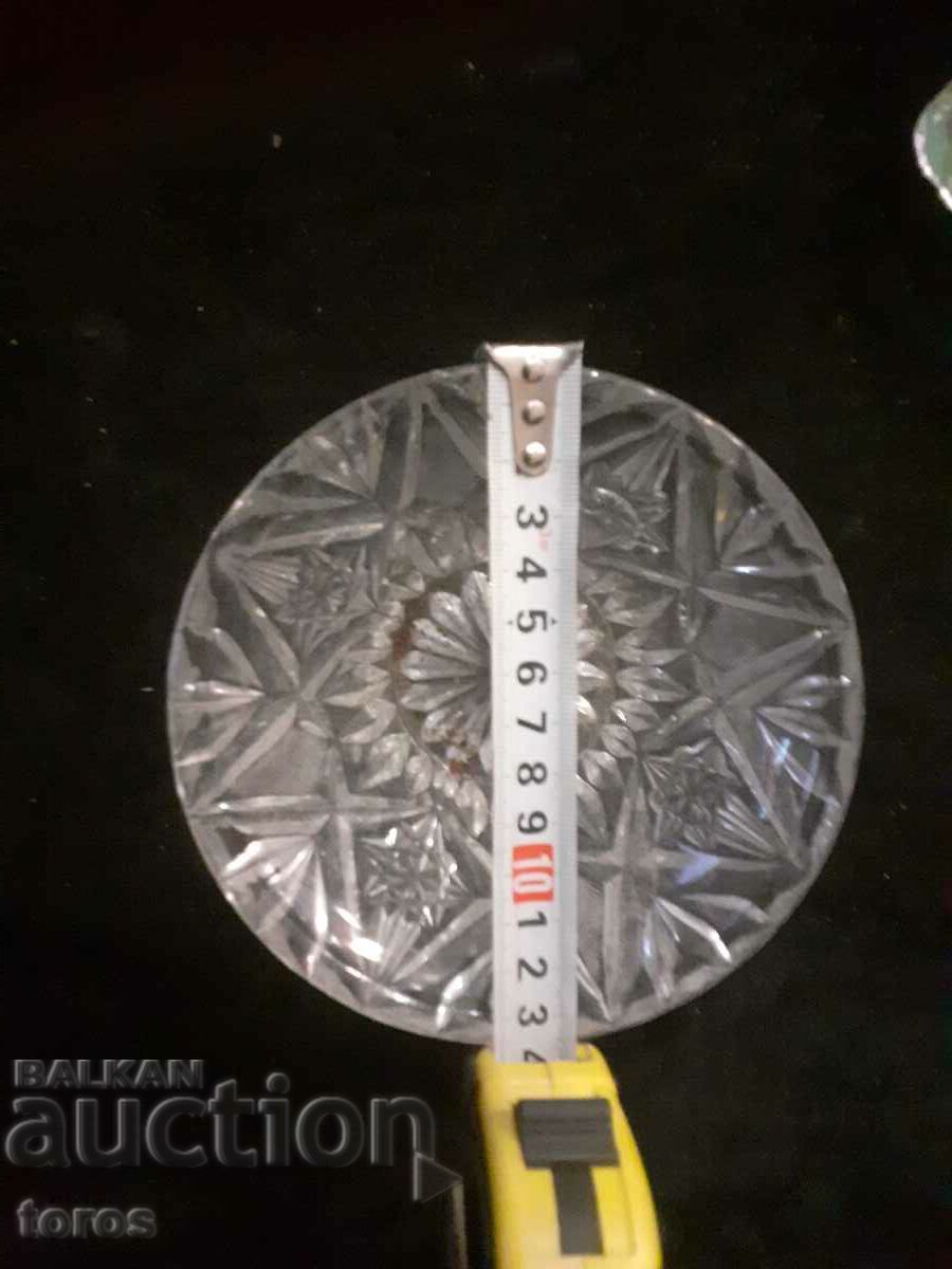 Delivery of Lot bowl, structure, tray, glassware Delivery of Lot bowl, structure, tray, glassware