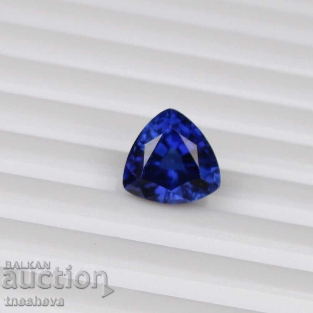 3.65 ct. beautiful sapphire trillion with price 48.00 BGN | € 24.54 3.65 ct. beautiful sapphire trillion with price 48.00 BGN | € 24.54