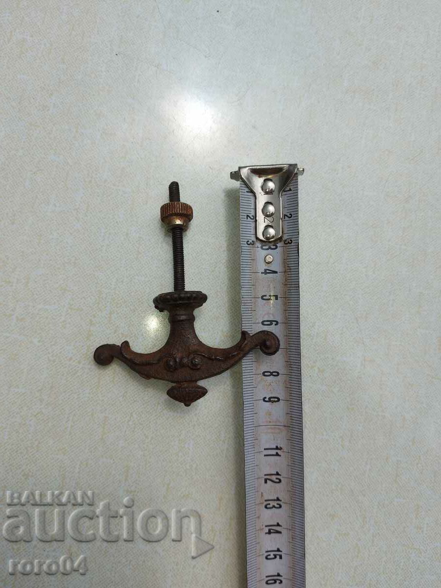 Auction CABINET HANDLE - CAST IRON Auction CABINET HANDLE - CAST IRON