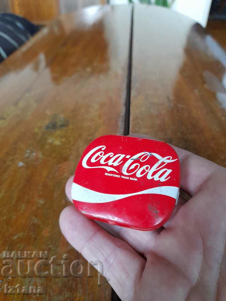 A box with Coca Cola leaves, Coca Cola with price 25.00 BGN | € 12.78