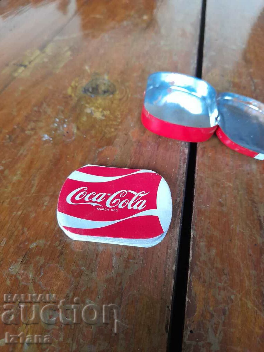 A box with Coca Cola leaves, Coca Cola - 5