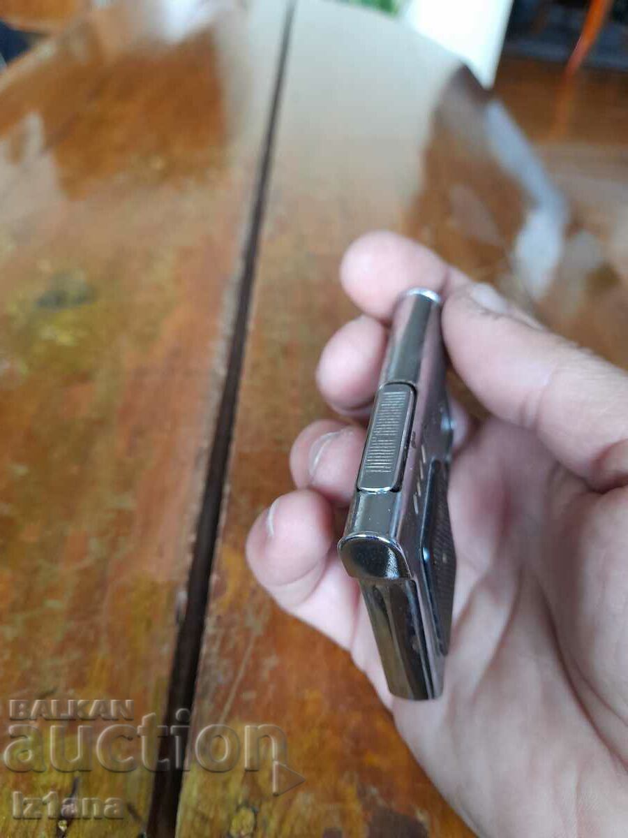 Delivery of Old lighter gun Delivery of Old lighter gun