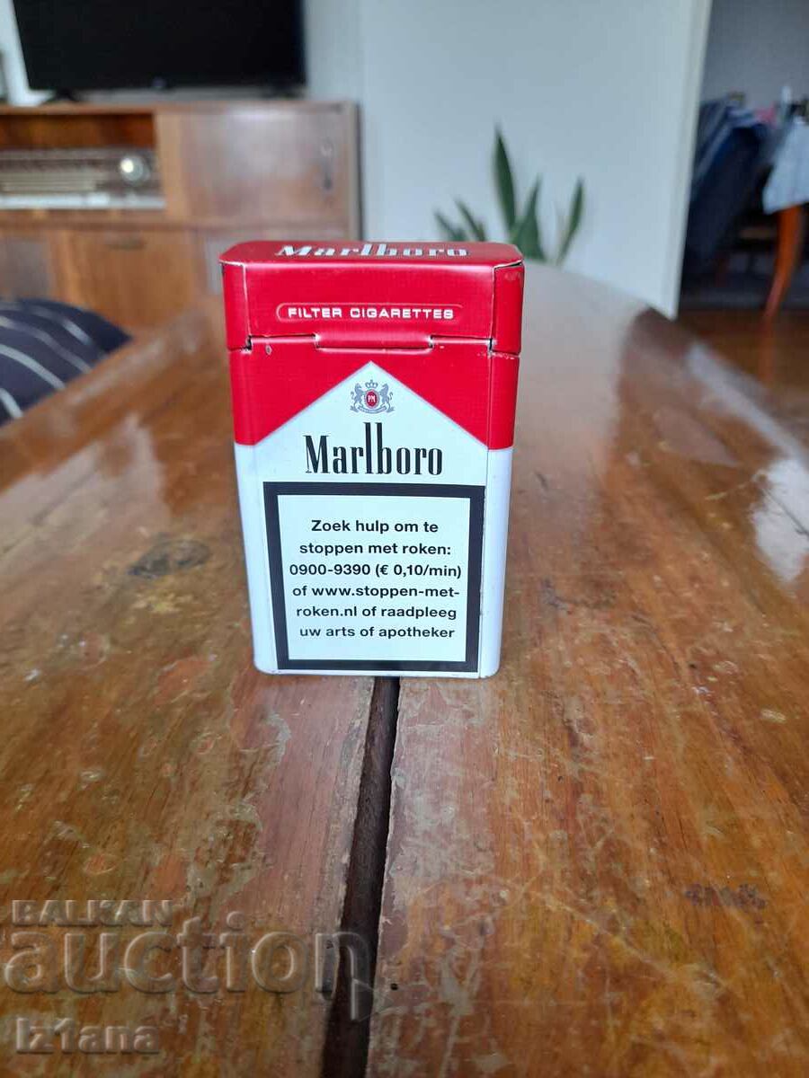 Auction Cigarette box, Marlboro snuffbox Auction Cigarette box, Marlboro snuffbox