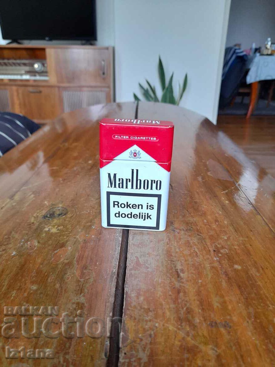 Κουτί τσιγάρων, ταμπακιέρα Marlboro