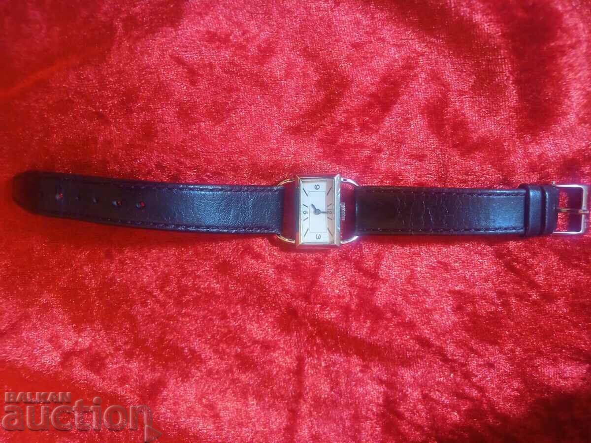 Swiss women's self-winding watch with price 39.00 BGN | € 19.94 Swiss women's self-winding watch with price 39.00 BGN | € 19.94