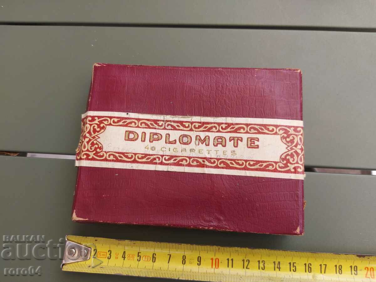 ΤΣΙΓΑΡΟΚΟΥΤΙ - ΒΑΣΙΛΕΙΟ ΒΟΥΛΓΑΡΙΑΣ με τιμή 26.99 BGN | € 13.80 ΤΣΙΓΑΡΟΚΟΥΤΙ - ΒΑΣΙΛΕΙΟ ΒΟΥΛΓΑΡΙΑΣ με τιμή 26.99 BGN | € 13.80