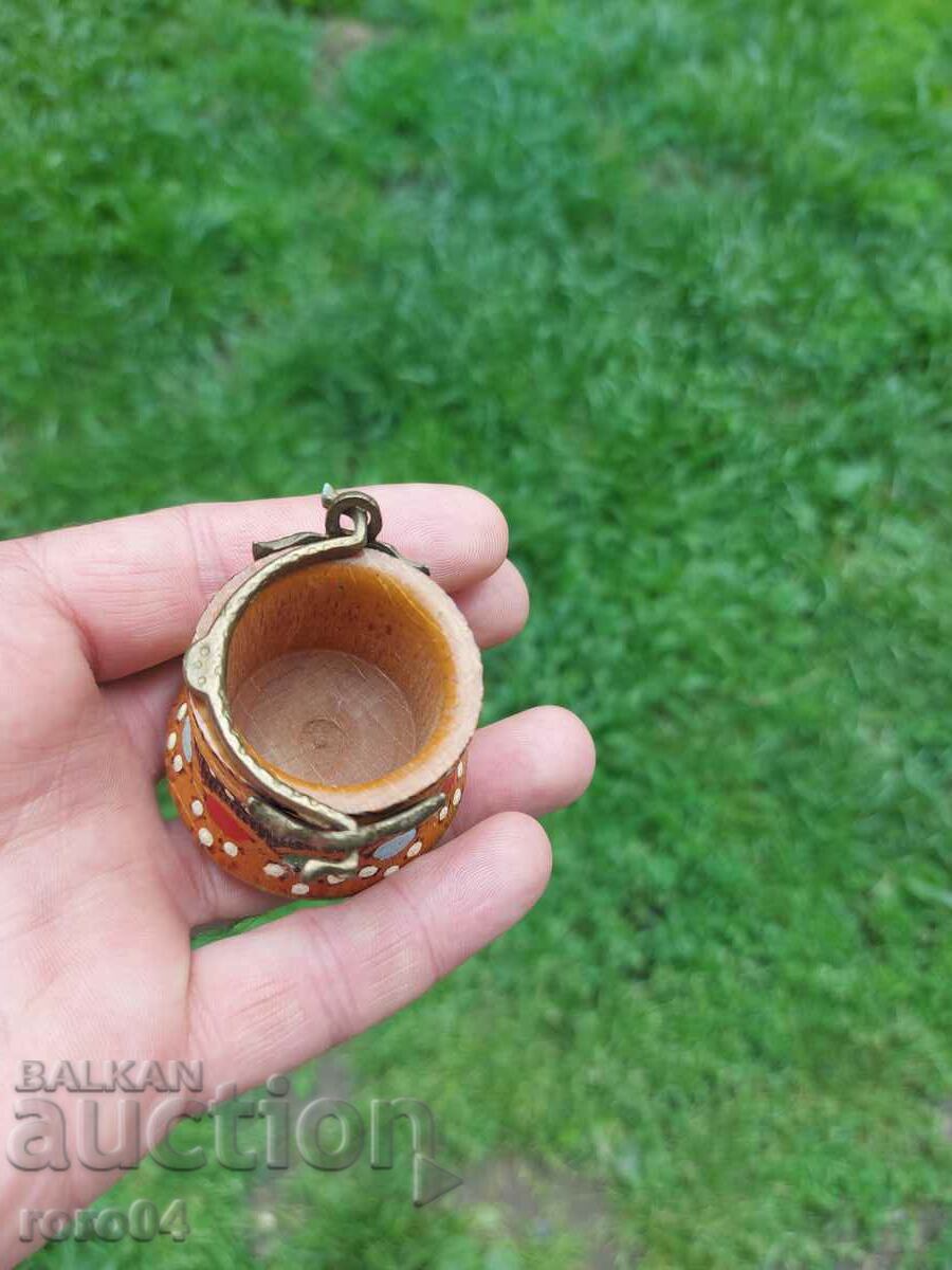 MENCHE with price 13.50 BGN | € 6.90 MENCHE with price 13.50 BGN | € 6.90