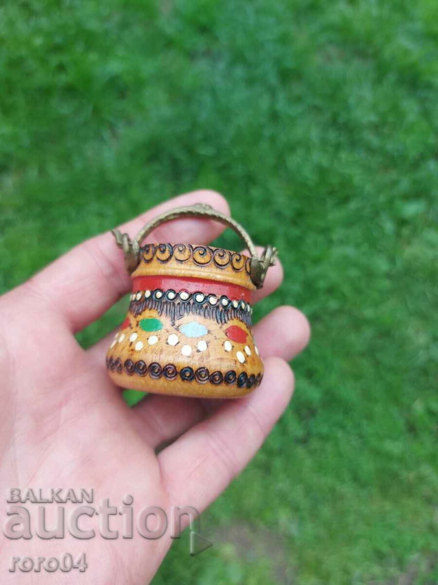 Auction MENCHE Auction MENCHE