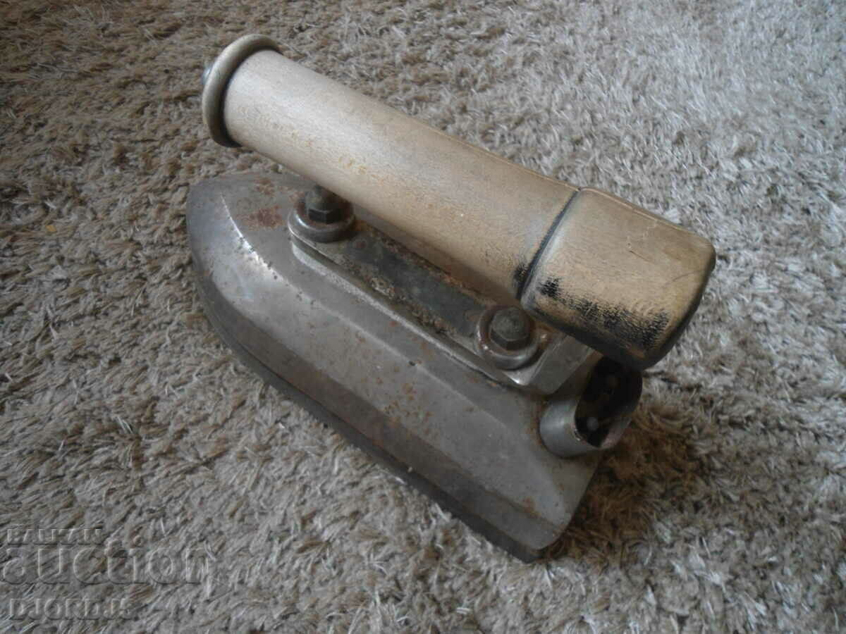 Παλιά σιδερένια ξύλινη λαβή - 5 Παλιά σιδερένια ξύλινη λαβή - 5