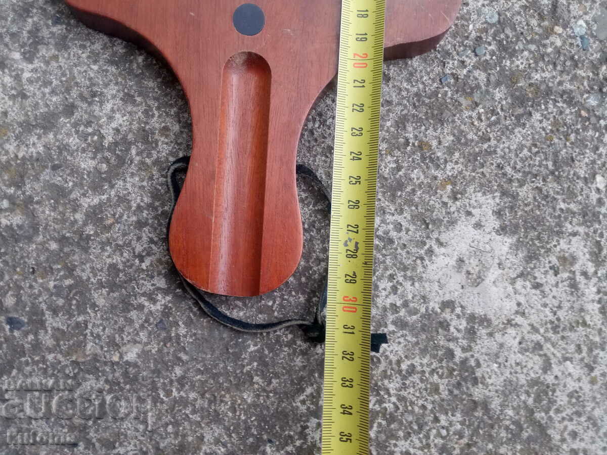 Auction Cutting board with ceramic tile Auction Cutting board with ceramic tile