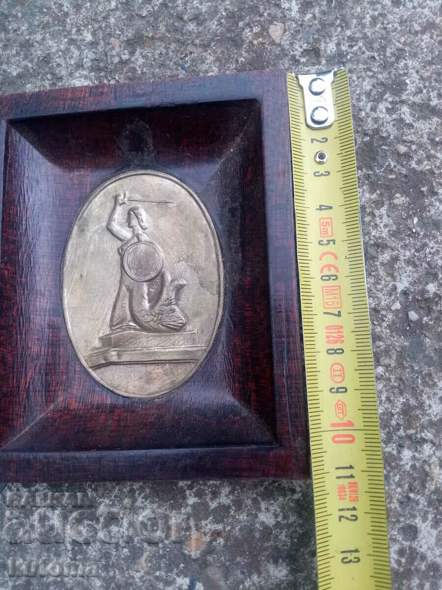 Auction Old wall decoration Auction Old wall decoration