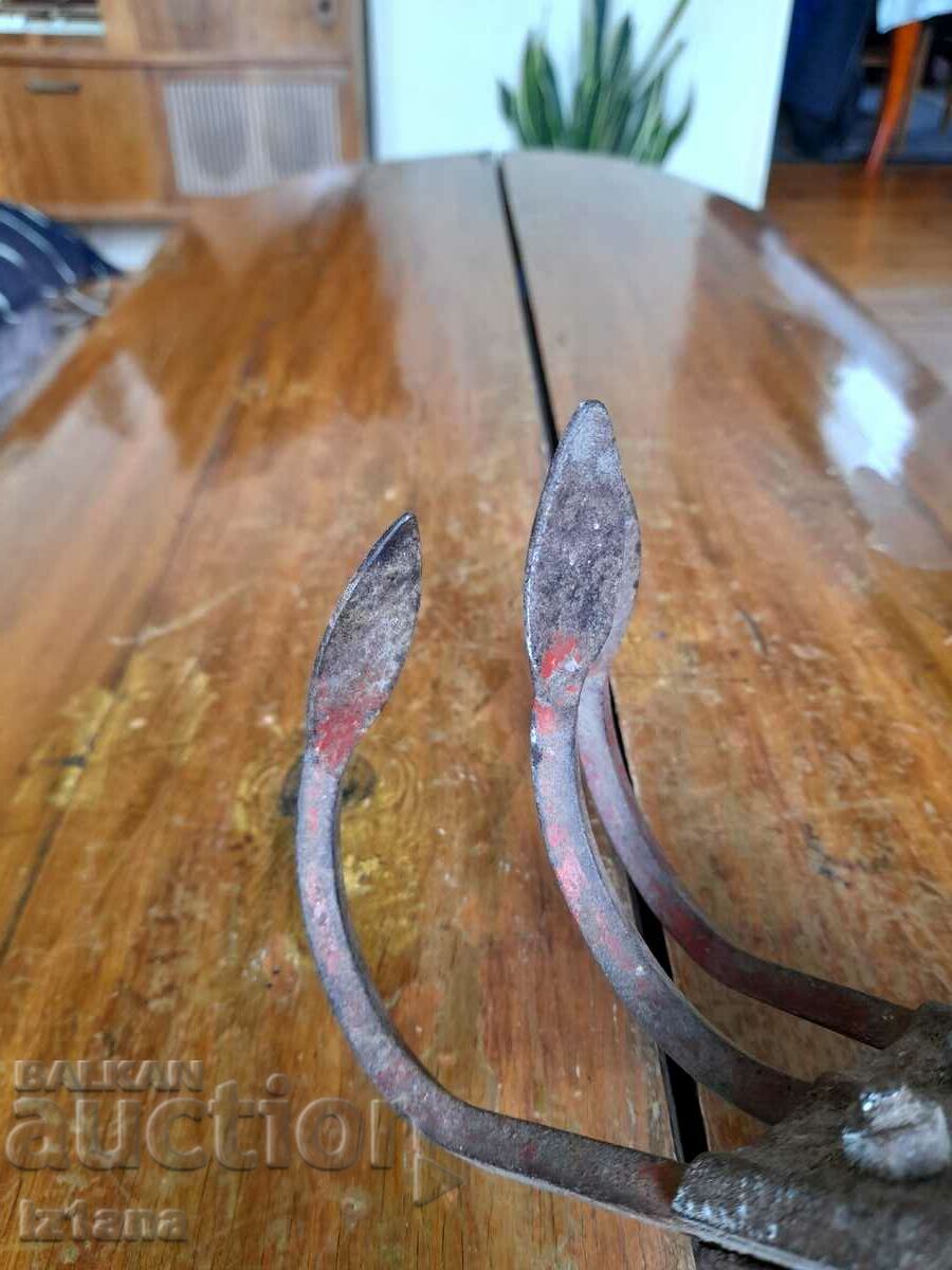 Παράδοση Ένα παλιό εργαλείο κήπου Παράδοση Ένα παλιό εργαλείο κήπου