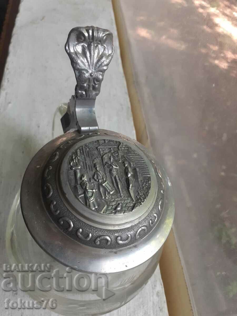 Livrarea halbă de bere germană veche cu scenă de vânătoare - căprioare Livrarea halbă de bere germană veche cu scenă de vânătoare - căprioare